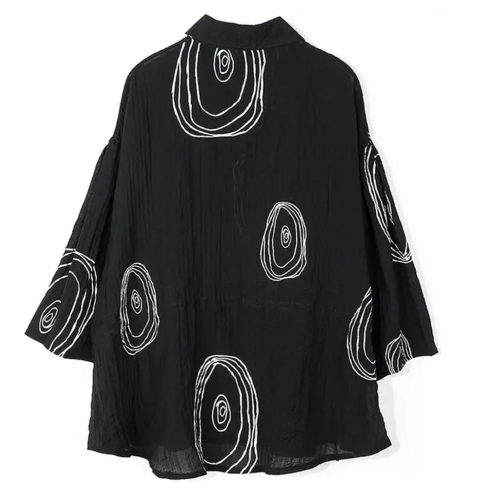 🌼 Black & White Swirl Cinch Tie Flowing Top - Picture 5 of 6